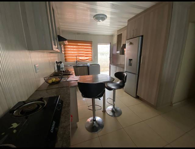 3 BEDROOM HOUSE FOR SALE IN STRETFORD